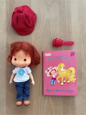 STRAWBERRY SHORTCAKE. Collection Of Vintage Items. 2002. See Pics For Details.